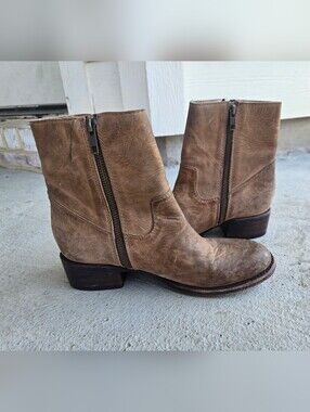 freebird  Austin Brown Distressed Leather‎ Side-Zip Ankle Booties